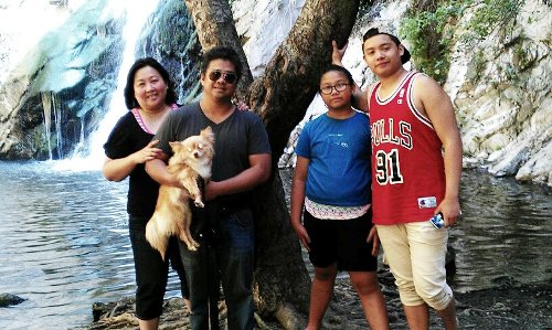 vic santos family